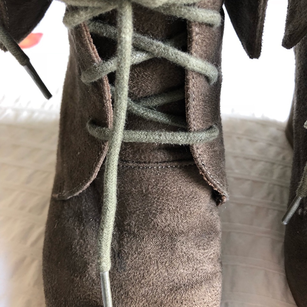Mossimo Wedged Booties - Picture 5 of 6
